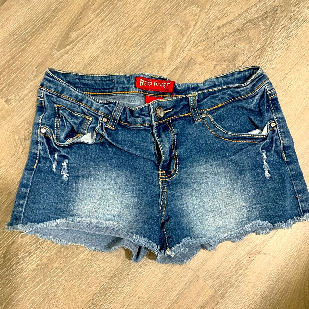 Red river jeweled Jean shorts